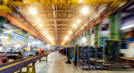 Highbays in Lagerhalle